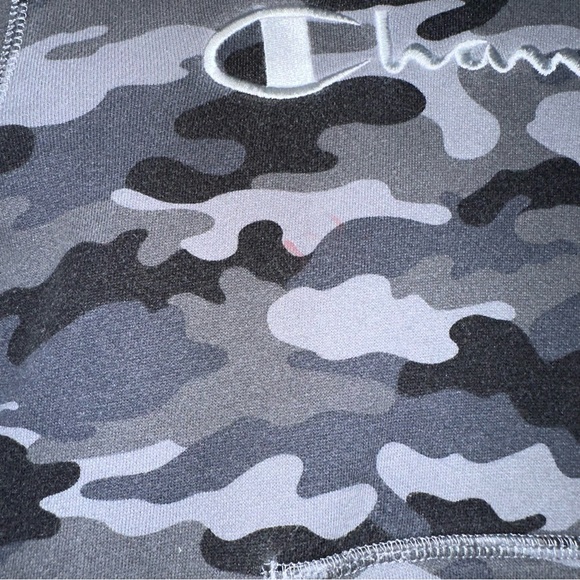 Champion Big Boys Gray Camo Hoodie Sweater - Picture 2 of 4